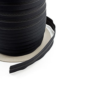Thumbnail Image for YKK VISLON Chain #5VS 9/16" Tape Black  (Standard Pack 109 Yards)  (Full Rolls Only)