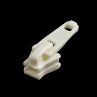 Thumbnail Image for YKK® VISLON® #5 Plastic Sliders #5VSTF Non-Locking Short Single Pull Tab White 2